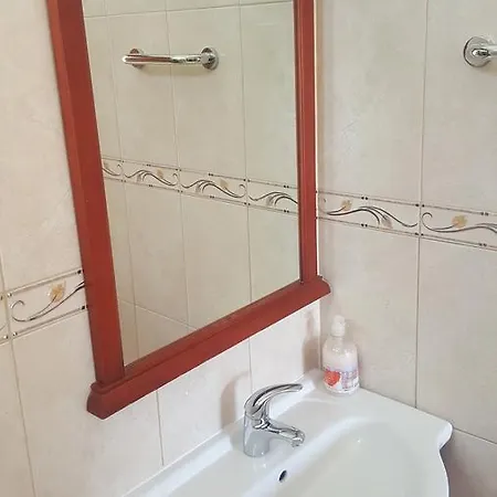 Afentra's * Salamiou