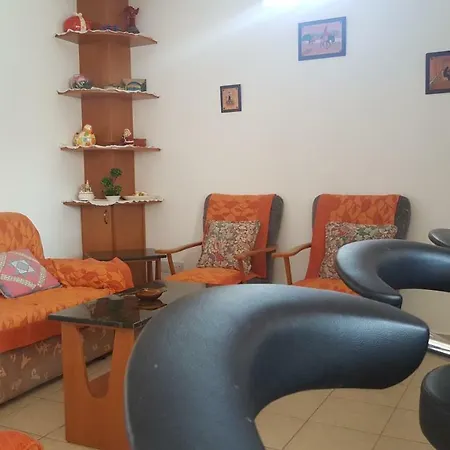 Afentra's Quarto em Acomodações Particulares *
